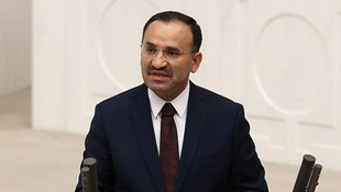 70 bin kişiye işlem yapılıp 32 bin kişinin tutuklandığını Adalet Bakanı Bekir Bozdağ açıkladı