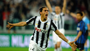 Martin Caceres devre arasında Beşiktaşa transfer olacak