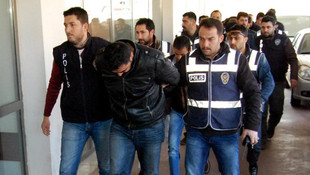 15 öğretmen ile 2 gazete dağıtıcısı Sakaryada gözaltına alındı