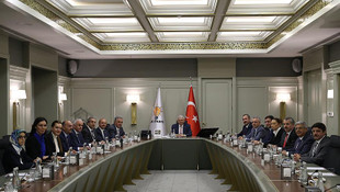 AK Parti MYK Başbakan Yıldırım başkanlığında toplandı