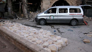 Sivillerin bulunduğu fırına düzenlenen hava saldırısında Suriyede 6 kişi hayatını kaybederken 5 kişi yaralandı