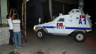 Adana'da polise ses bombalı saldırı