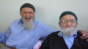 Asırlık çınarlar bayramlaştı