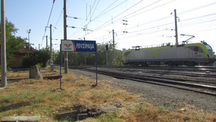 Askeri birliklerin şehir dışına taşınmasına devam ediliyor