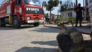 Aydın'da yeni evli çiftin evleri yandı