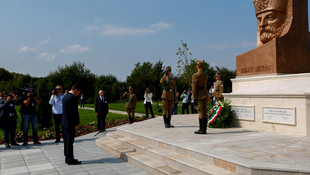 Başbakan Yardımcısı Kaynak Macaristan'da