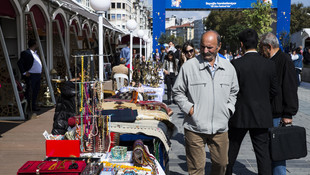 Beyoğlu'nda 50 gün sürecek festival başladı