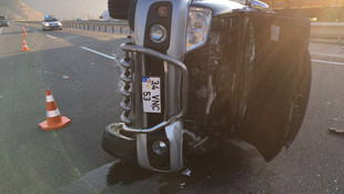 Bilecik'te otomobil devrildi: 3 yaralı