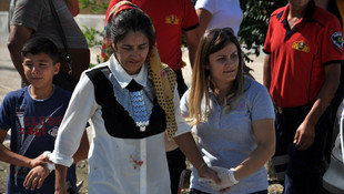 Bolu'da otomobil aydınlatma direğine çarptı: 4 yaralı