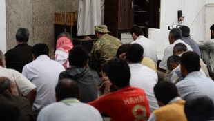 Cerablus camilerinde cuma yoğunluğu