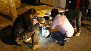 Çöpte bulduğu bomba elinde patladı