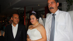 Down sendromlu Yeşim gelinlik hayaline kavuştu
