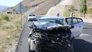 Erzincan'da trafik kazası: 9 yaralı