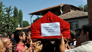 Fırat Kalkanı Harekatında şehit olan Karakuşun cenazesi toprağa verildi