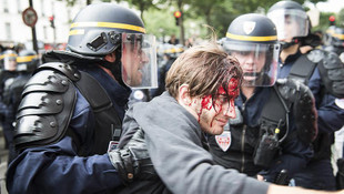 Fransada çalışma yasası protestosu