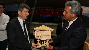 İçişleri Bakanlığı Müsteşarlığına atanan İnce, Artvin'den ayrıldı