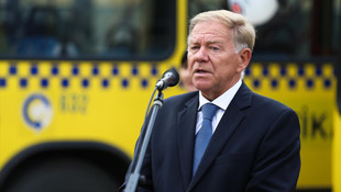 Saraybosnaya hediye edilen 15 otobüs törenle trafiğe katıldı