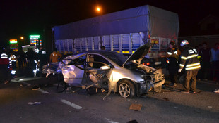 Kocaeli'de trafik kazası: 3 ölü, 2 yaralı