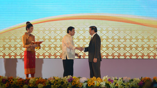 Laos'daki ASEAN Zirveleri sona erdi