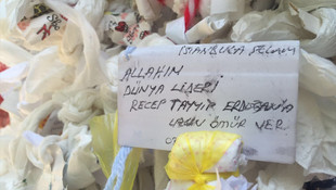 Meryem Ana Evinin duvarını kardeşlik mesajları süslüyor