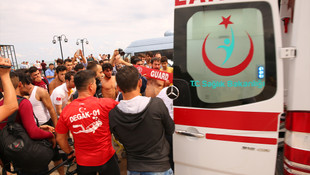 Samsun'da denizde kaybolan 2 gençten biri boğuldu