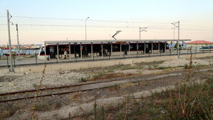 Samsun'da otomobil yayalara çarptı: 2 yaralı