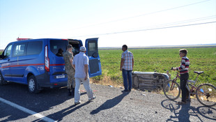 Şanlıurfa'da hafif ticari araç devrildi:  6 yaralı
