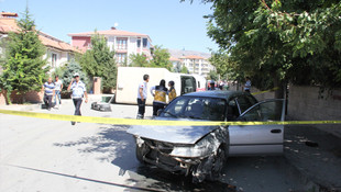 Savrulan otomobilin altında kalarak öldü