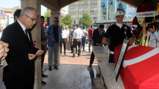 Şehit polis memuru Manisa'da toprağa verildi