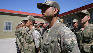 Suriye sınırdaki askere bayram sürprizi