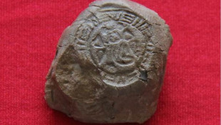 Tatarlı Höyük'te 3 bin 500 yıllık mühür bulundu