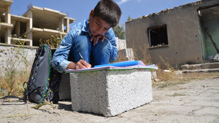 Terör hem evini hem de eğitimini vurdu