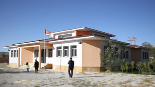 Teröristlerin yaktığı anaokulu eğitime hazır