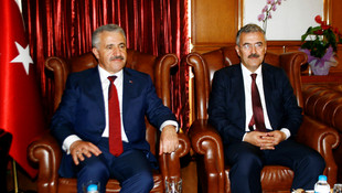 Ulaştırma, Denizcilik ve Haberleşme Bakanı Arslan, İzmir'de