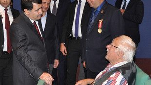 Vali Şahin'den 'Bağış ve Yardım Sergisi'ne ziyaret