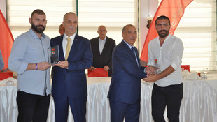 15 Temmuz'da görev yapan kameramanlara plaket