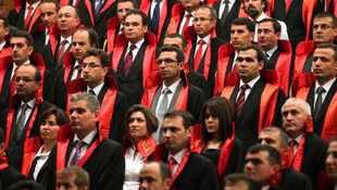 Mesleğe kabul edilen bin 69 savcı ve hakimin listesi yayınlandı