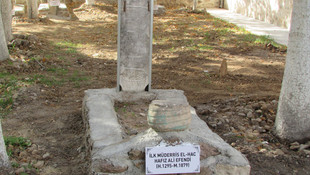 Afyonkarahisar'da 200 yıllık mezarlar gün yüzüne çıkarıldı