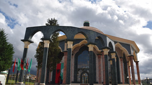 Arnavutluk'ta aşure günü etkinliği