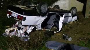 Aynı noktada iki otomobil devrildi: 3 ölü, 8 yaralı