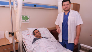 Bağırsağından 10 santimlik 2 tel çıkarıldı