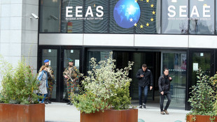 Belçika, sokaklardaki asker sayısını düşürecek