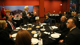 Berlin'de aşure sofrası