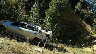 Bingöl'de otomobil şarampole devrildi: 2 ölü, 2 yaralı