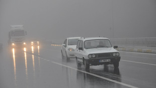 Bolu Dağı'nda sis ve sağanak