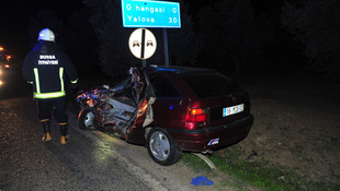 Bursa'da trafik kazası: 2 ölü, 4 yaralı