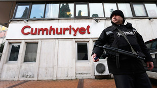 Cumhuriyet gazetesine yapılan dev operasyonda hakkında gözaltı kararı alınan isimler açıklandı!