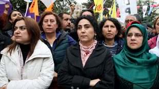 Diyarbakır Büyükşehir Belediye Başkanı Kışanak'ın gözaltına alınması