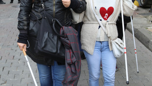 Dünya Beyaz Baston Günü