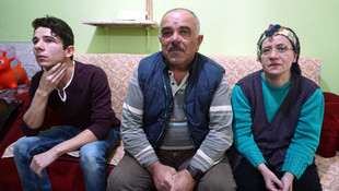 Eğitim parasını telefon dolandırıcılarına kaptırdı